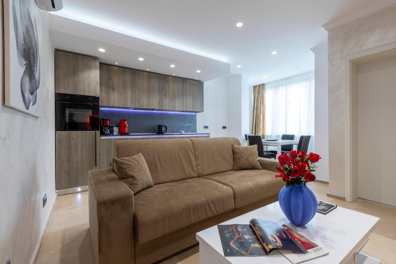 The Queen Luxury Apartments - Villa Medici Люксембург Экстерьер фото