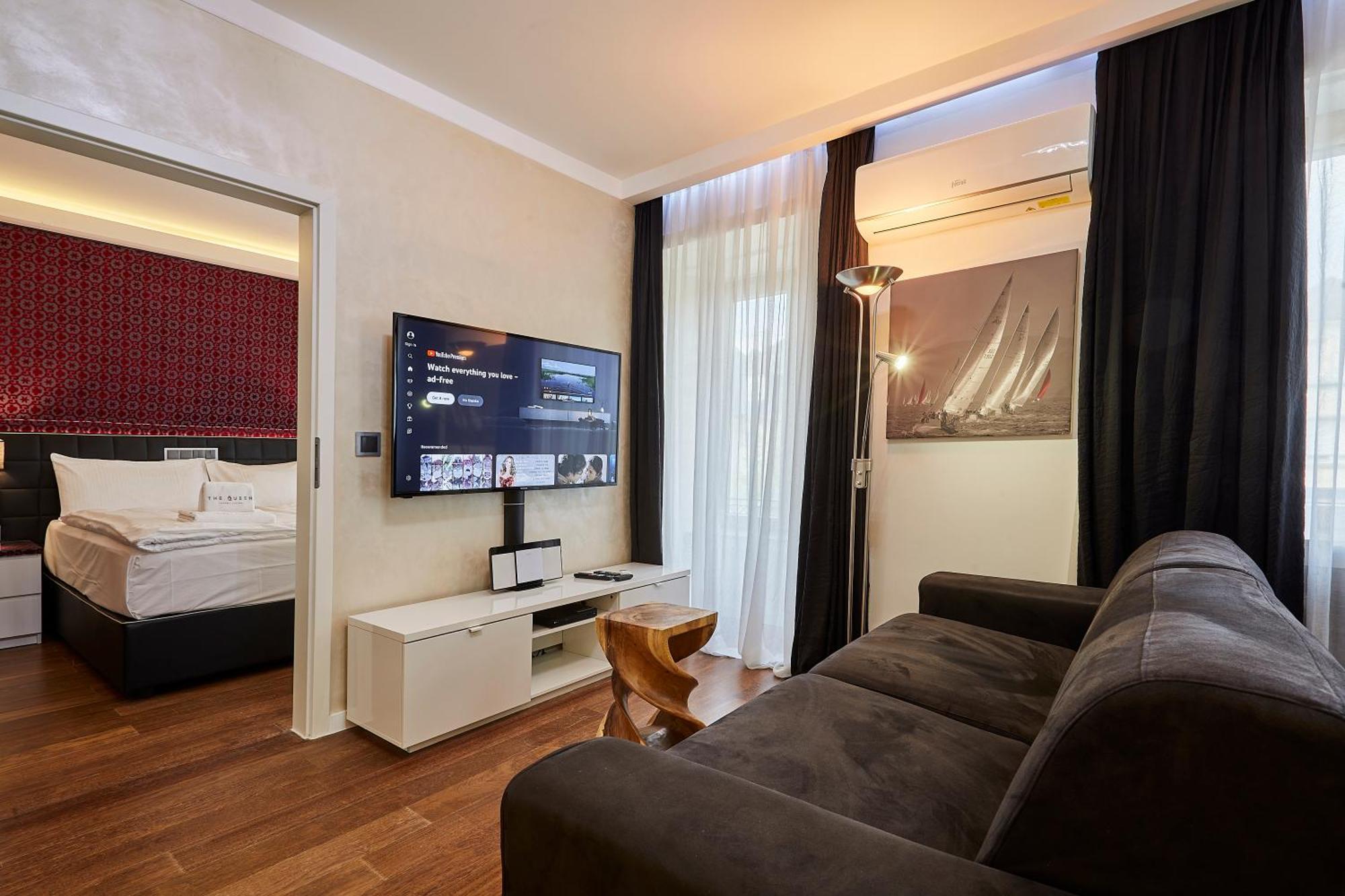 The Queen Luxury Apartments - Villa Medici Люксембург Экстерьер фото