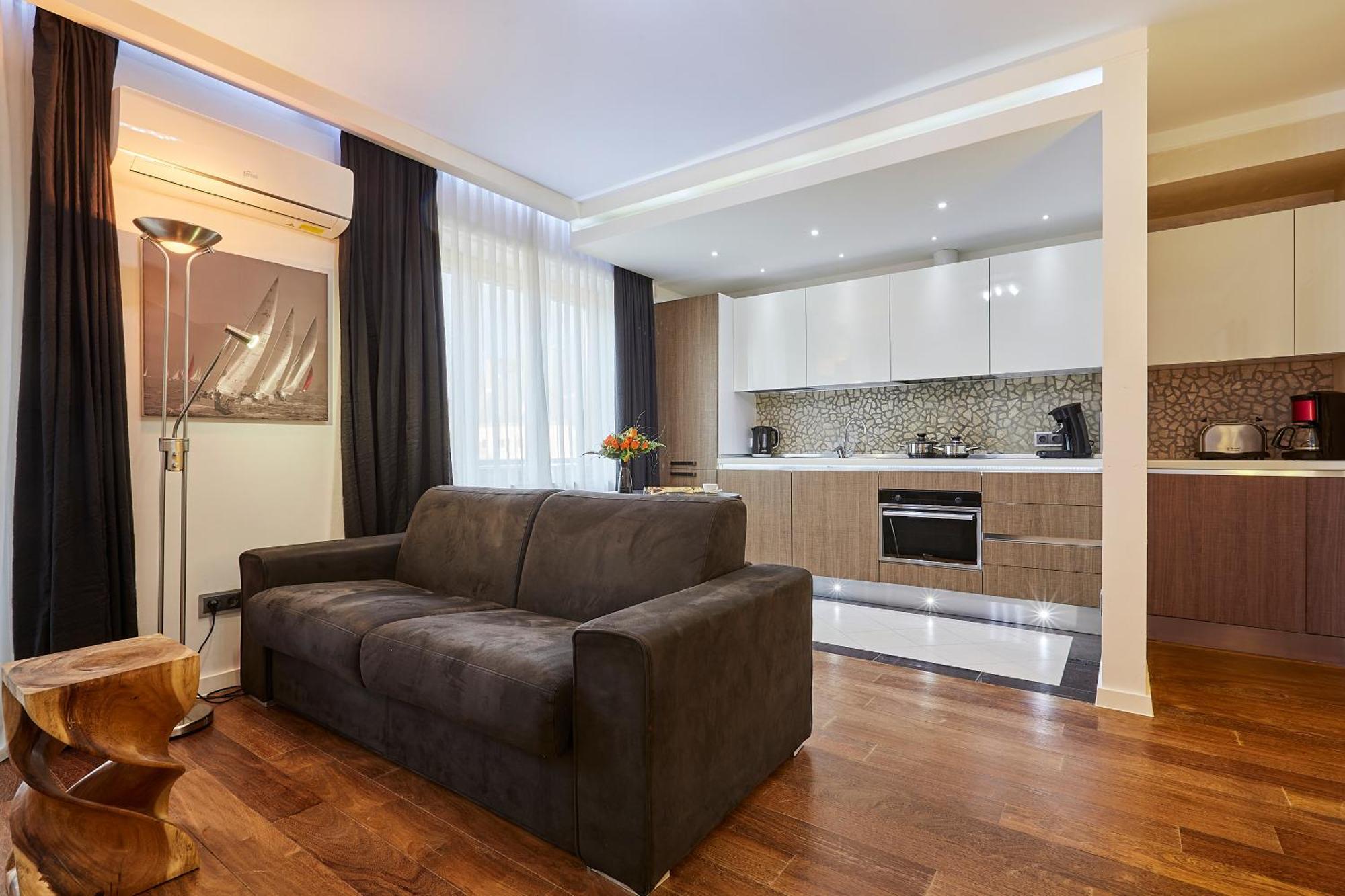 The Queen Luxury Apartments - Villa Medici Люксембург Экстерьер фото