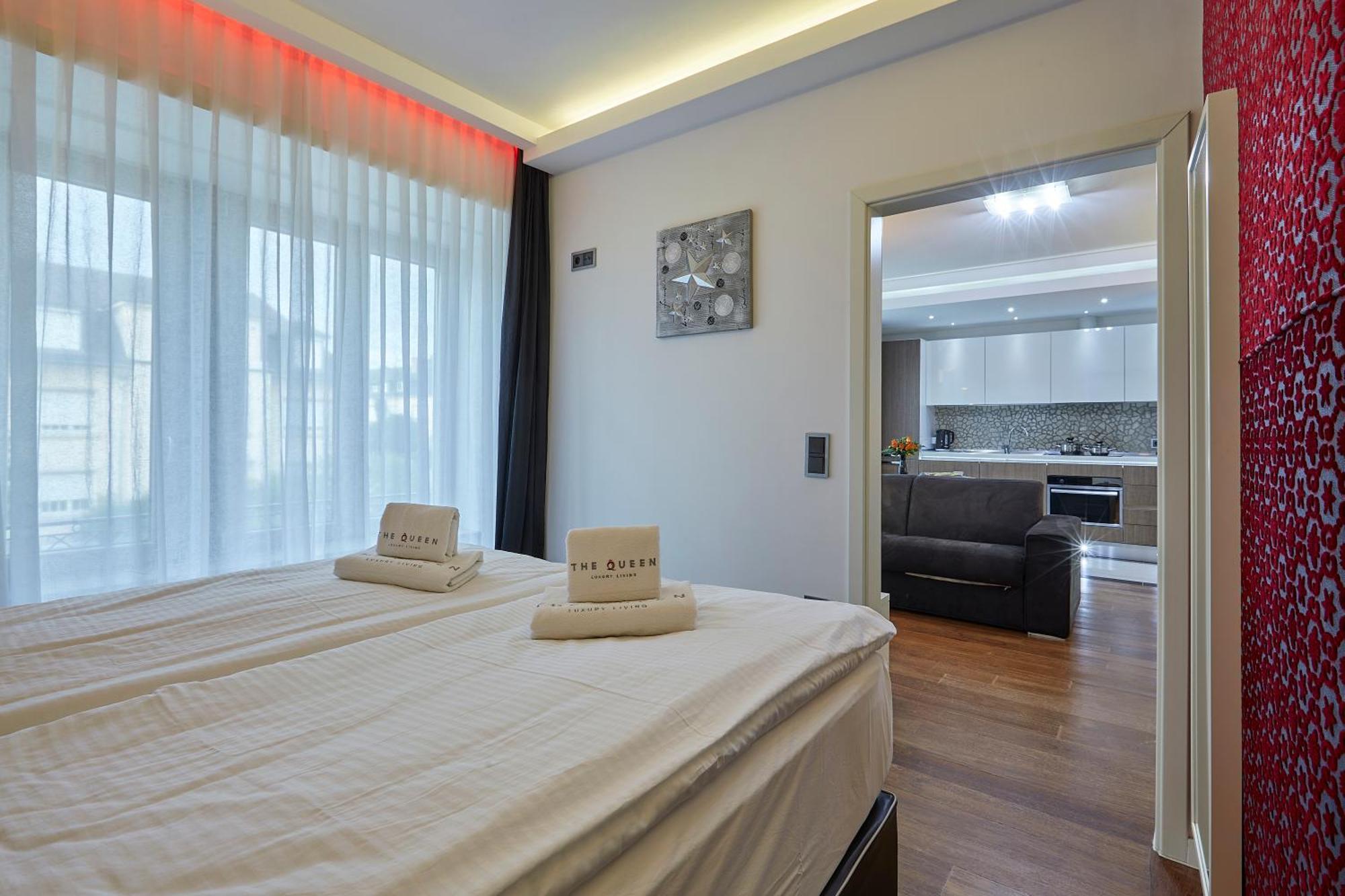 The Queen Luxury Apartments - Villa Medici Люксембург Экстерьер фото
